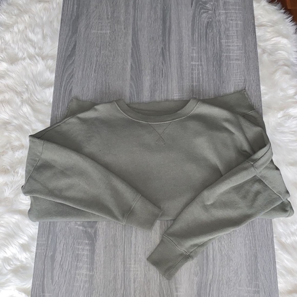 aerie crewneck - Picture 2 of 4